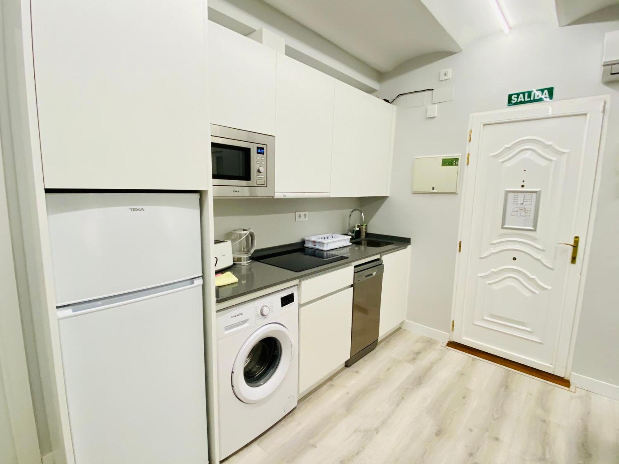 Estudio Centro Santa Ana Puerta Del Sol Appartement
